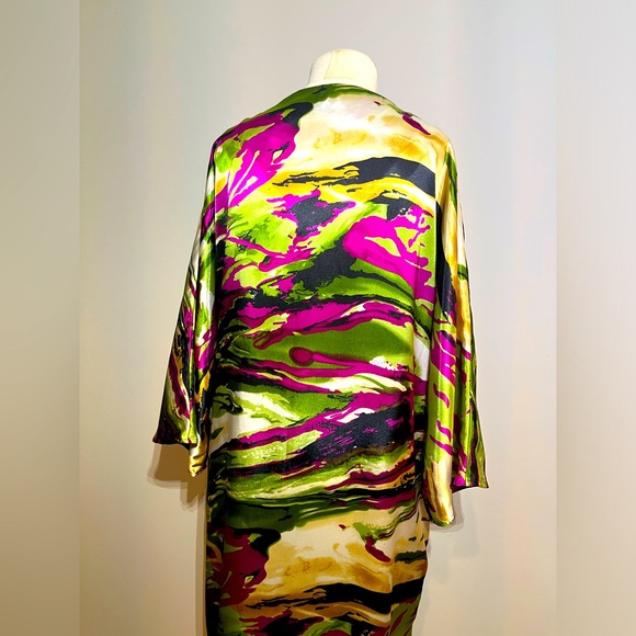 TIFFANYSLABEL PRINTED COLORFUL KIMONO TOP/WRAP SIZE:SMALL-LARGE - Picture 3 of 7